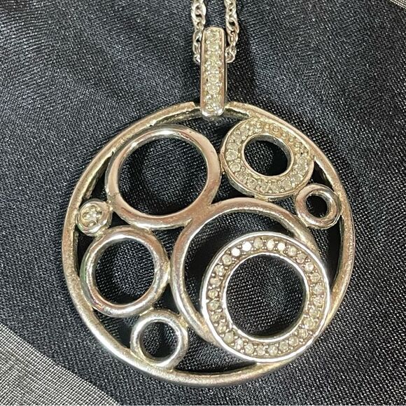LARGE BEAUTIFUL ESTATE STERLING SILVER & DIAMOND CIRCLE PENDANT NECKLACE 18-20" - Picture 5 of 6